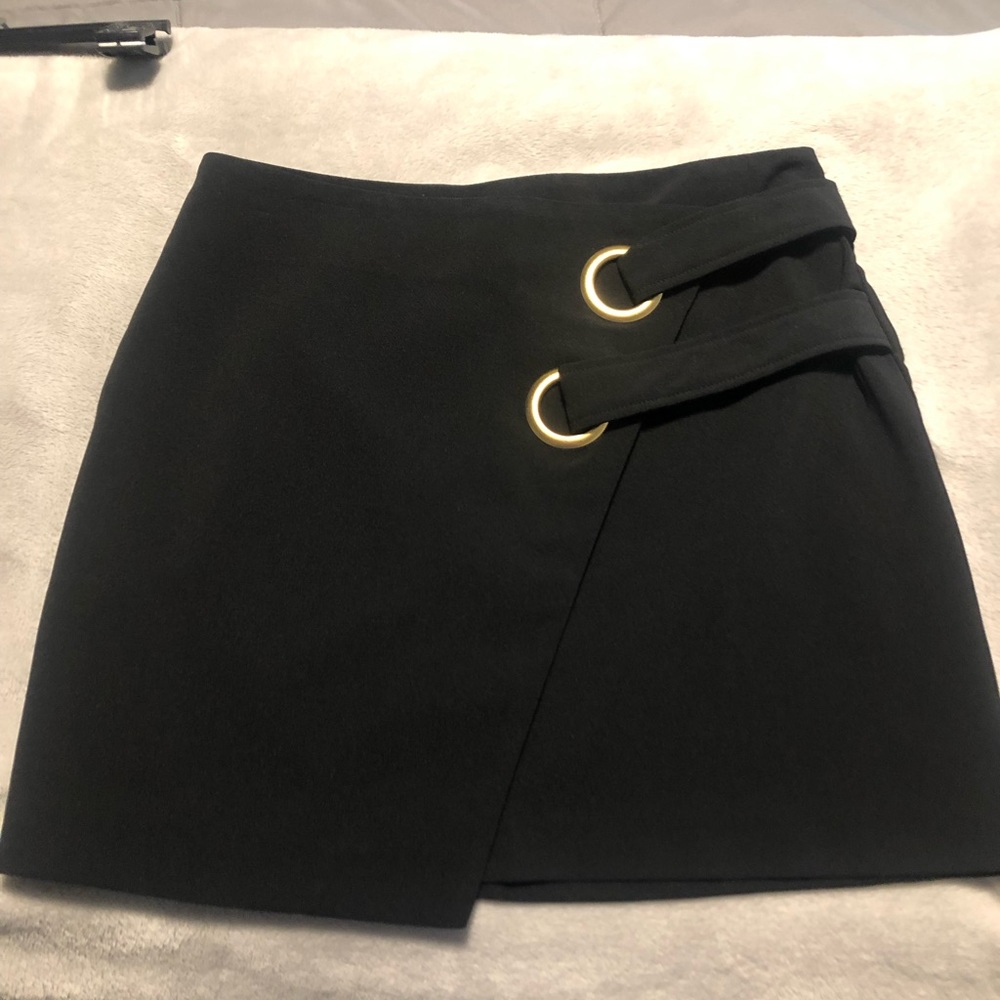 Kohls K lab black and gold mini skirt!